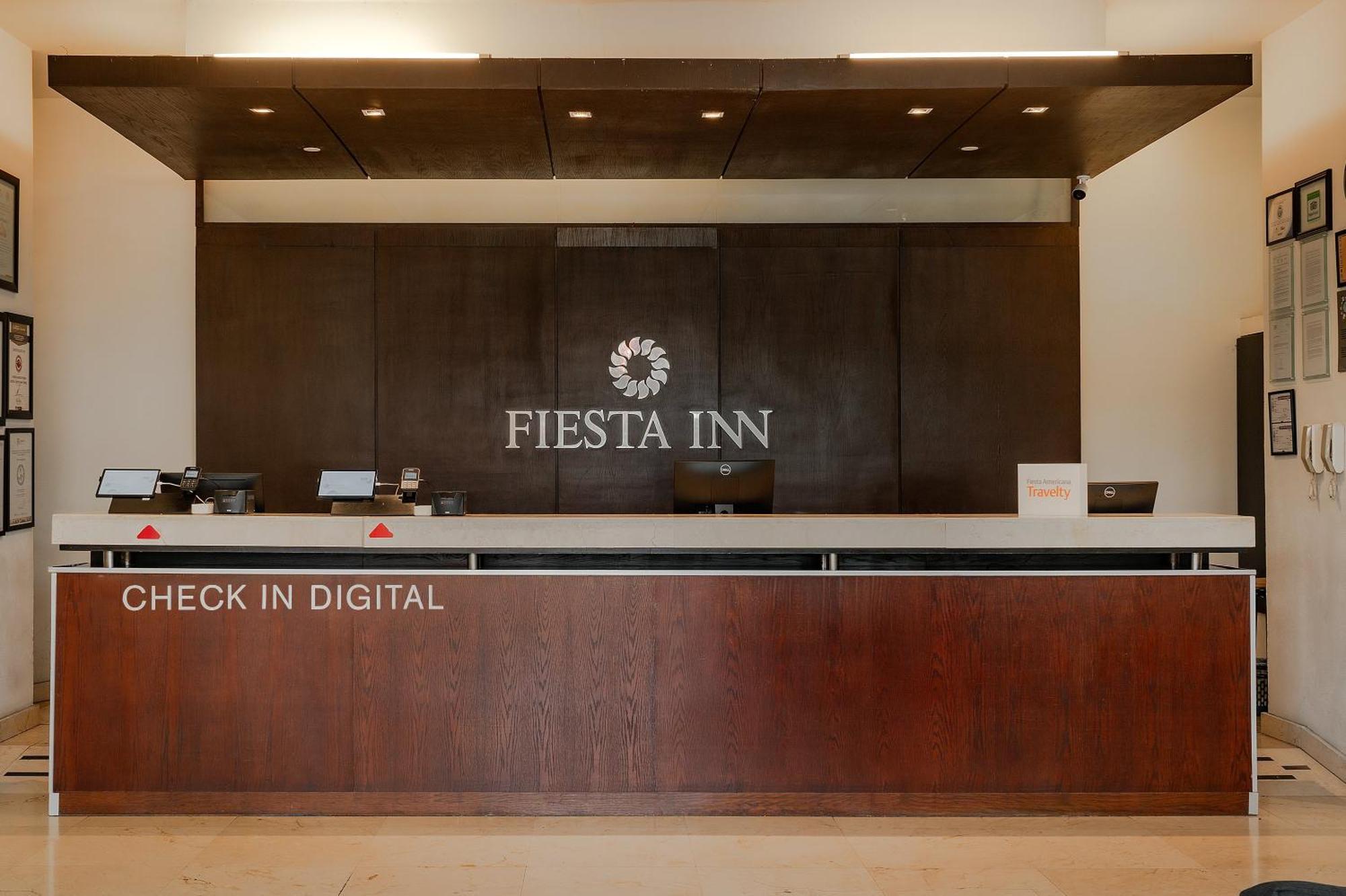 Fiesta Inn Tepic Exterior photo
