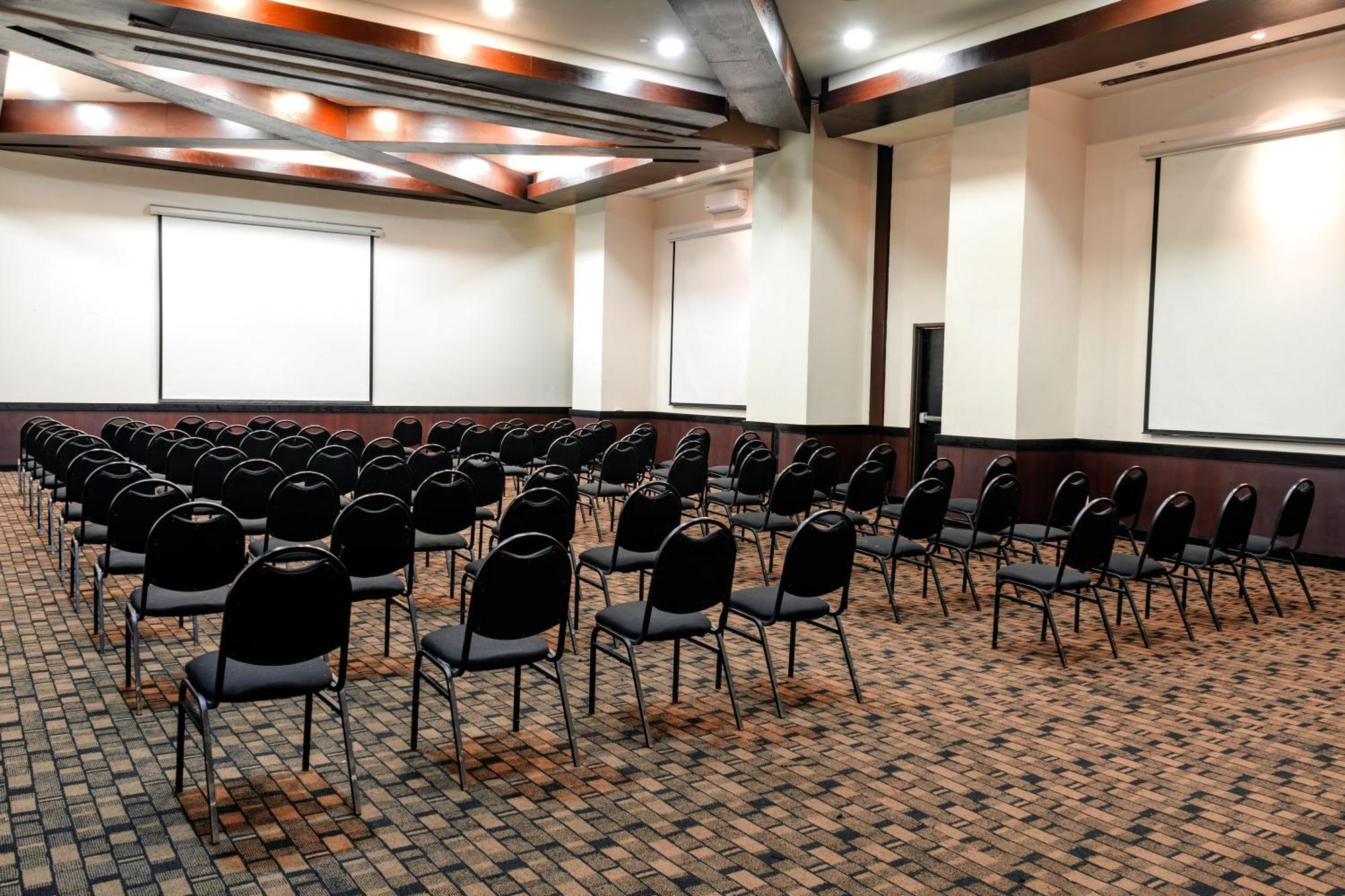 Fiesta Inn Tepic Exterior photo