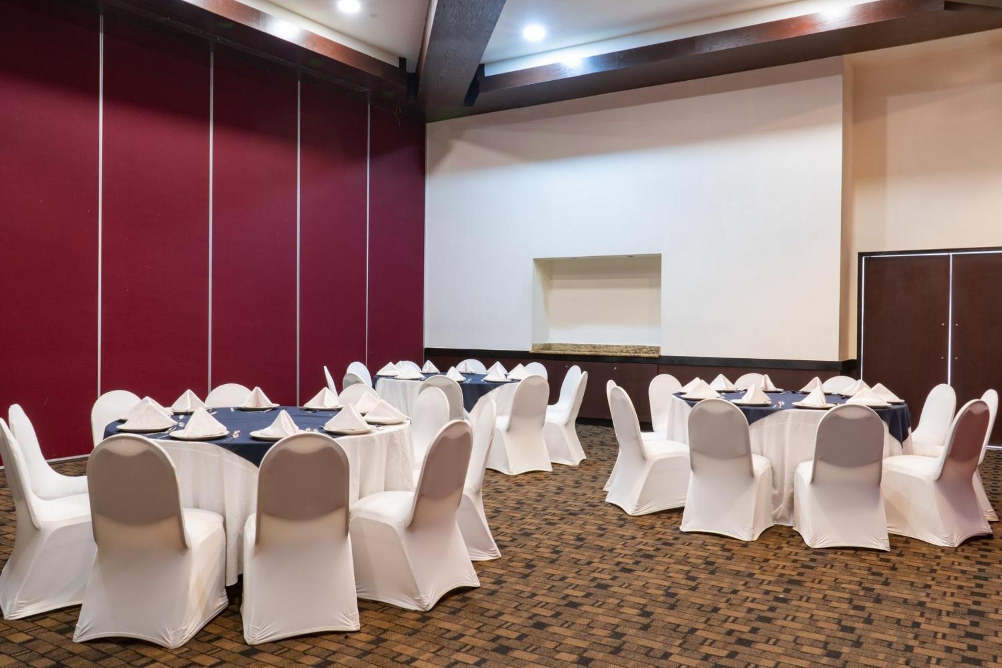 Fiesta Inn Tepic Exterior photo